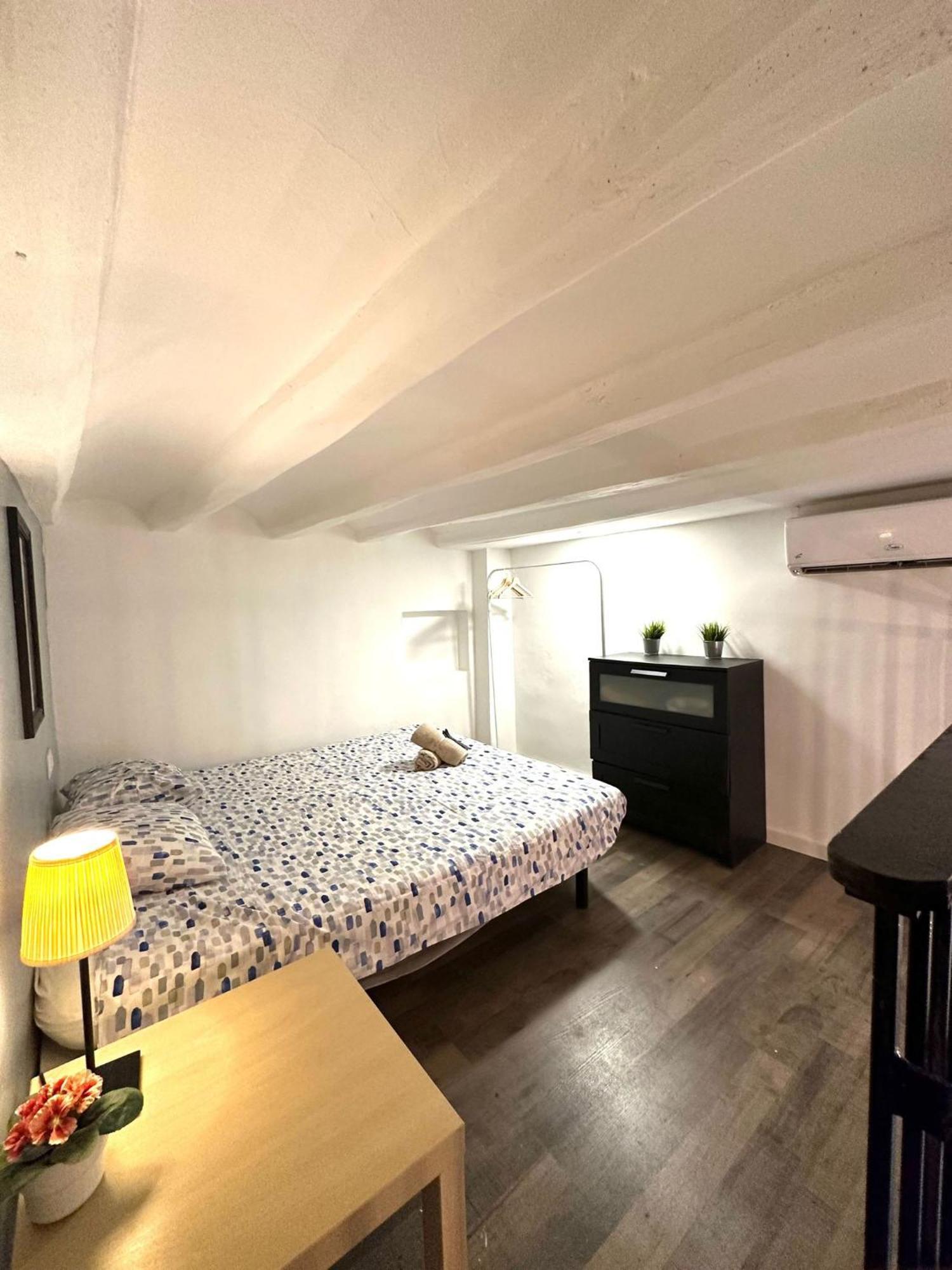 The Hipstel Parallel Barcelona Room photo
